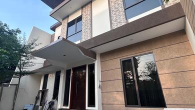 Rumah Modern LT 216 Jual di Puri Anjasmoro, Semarang