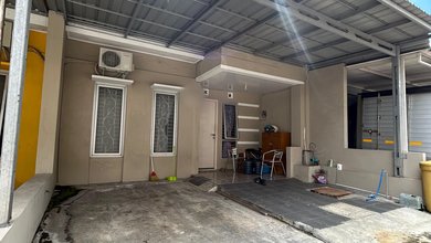 Kesempatan Rumah di Kalicari, Semarang, LB 114m², Harga 850 Juta