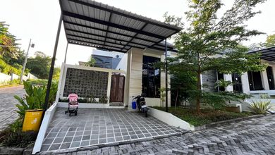 Rumah Siap Pakai di Kawasan Ketileng, Semarang, LT 129m²