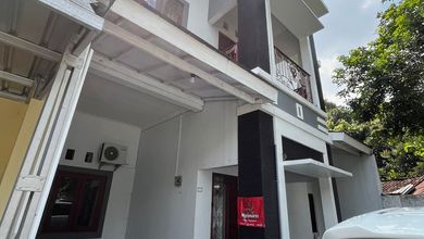 Rumah Dijual di Banyumanik, Semarang, LB 160m², Harga Kompetitif!