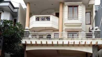 Penawaran Eksklusif, rumah Prestisius di Bukit Sari, Semarang, LB 550m²