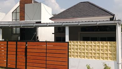 Rumah Modern Luas 120 Jual di Gunung Pati, Semarang