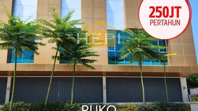 Ruko Sewa Di Ngaliyan. Bagus Ada Area Parkir !