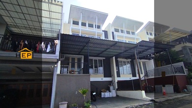 Kesempatan Rumah di Semarang Barat, Semarang, LB 200m², Harga 1,5 Miliar
