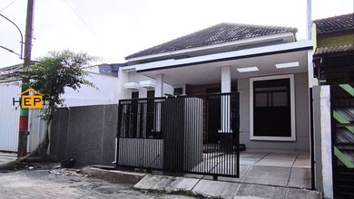 Kesempatan Rumah di Semarang Barat, Semarang, LB 140m², Harga 1,35 Miliar