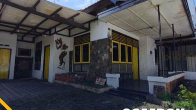 Tengah Kota Sompok. Cocok untuk Coffeeshop atau Klinik