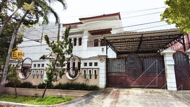 Rumah Elegan di Semarang Tengah, Semarang, 5 KT, LT 435m²