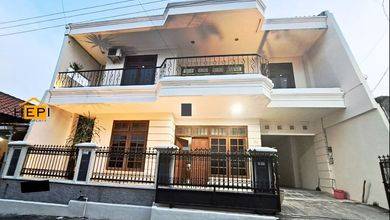Jual Rumah Eksklusif LT 160 m2 di Banyumanik, Semarang