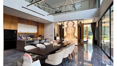 Kesempatan Langka, rumah Mewah di BSB City, Semarang, LB 900m²