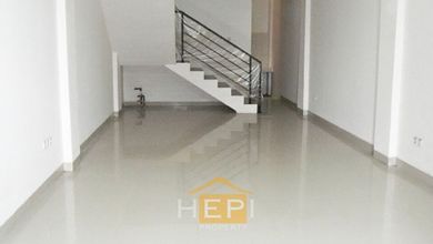 Ruko Majapahit Semarang Disewakan ! 3 Lantai Bagus