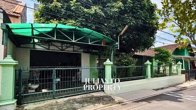 Jual Rumah Cantik Luas 220 m2 area Semarang Barat, Semarang