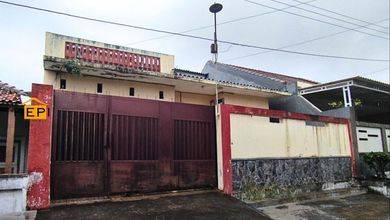 Rumah Modern area Semarang Tengah, Semarang, LT 250 m2