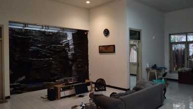 Penawaran Eksklusif, rumah Prestisius di Semeru, Semarang, LB 300m²