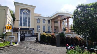 Jual Rumah Siap Tinggal di Bukit Sari, Semarang, Luas 1050 m2