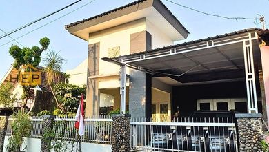 Rumah Dijual di Semarang Barat, Semarang, LB 200m², Harga Terbaik!