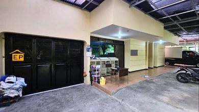 Dijual rumah Mewah di Bukit Sari, Semarang - LT 288m²