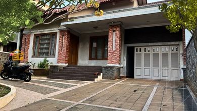 Hunian Prestisius di Kawasan Gajah Mungkur, Semarang, LB 390m², Harga 11 Miliar