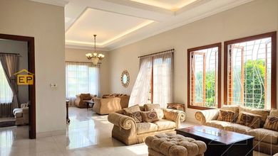 Hunian Elegan di Gajah Mungkur, Semarang, 3 KT, LT 738m²