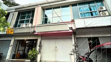 Strategis Tengah Kota Pleburan Dekat Undip