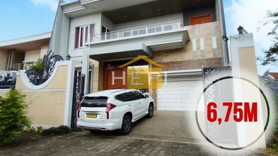 Rumah Area Premium Graha Padma, Semarang - Harga Menarik 6,75 Miliar
