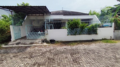 Disewakan Rumah Murah di Tanah Mas, Semarang, LT 240m²