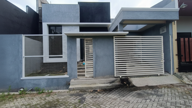 Dijual Rumah Nyaman di Tanah Mas, Semarang - LT 240m²