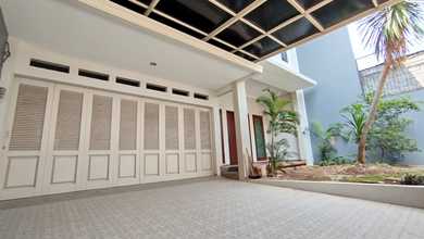 Kesempatan Langka, rumah Mewah di Gajah Mungkur, Semarang, LB 400m²