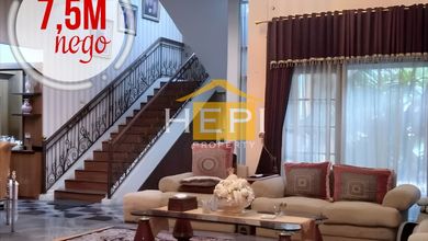 Hunian Elegan di Puri Anjasmoro, Semarang, 7 KT, LT 1000m²