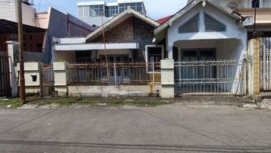 Rumah Mewah di Karang kidul, Semarang, 3 Kamar Tidur, LT 210m²