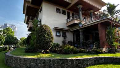 Rumah Area Premium Bukit Sari, Semarang - Harga Menarik 18 Miliar