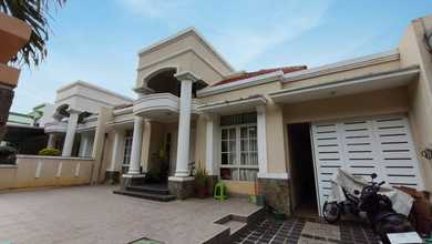 Dijual rumah Mewah di Graha Padma, Semarang - LT 300m²
