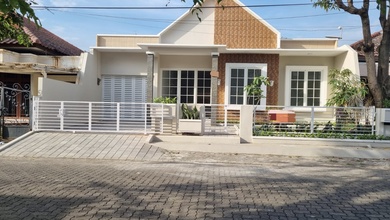 Jual Rumah Nyaman di Semarang Barat, Semarang - LT 216m²