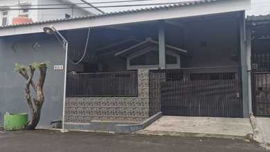 Hunian Prestisius di Kawasan Semarang Utara, Semarang, LB 200m², Harga 2,7 Miliar