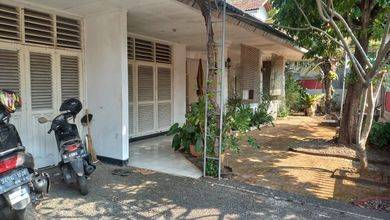 Rumah Modern Luas 282 Jual area Candisari, Semarang