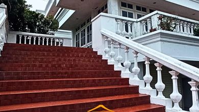 Penawaran Eksklusif, rumah Mewah di Bukit Sari, Semarang, LB 2000m²