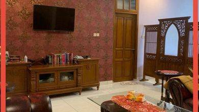 Jual Rumah Megah LT 195 m2 Kawasan Banyumanik, Semarang