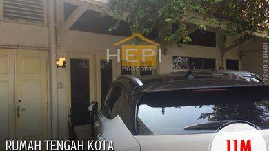 Jual Rumah Bagus Luas 258 m2 di Semarang Tengah, Semarang