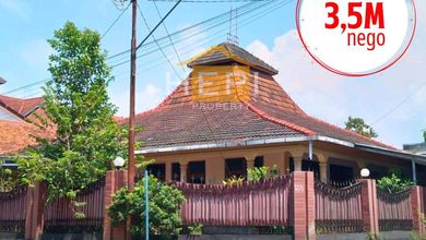 Hunian Elegan di Semarang Selatan, Semarang, 4 Kamar Tidur, LT 433m²