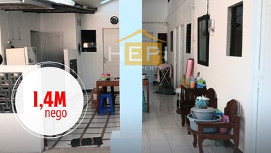 Dijual Rumah Kos di Peterongan Semarangkondisi Saat Ini Full Penghuni.luas Tanah 244 M²Jumlah Kamar 8Income Perbulan = - 2 Kamar ( Kamar Mandi Dalam ) 1.100.000.- 6 Kamar ( Kamar Mandi Luar ) 750.000Kamar Semua Token Sendiri.2 Kamar Mandi Luar2 Kamar Mand