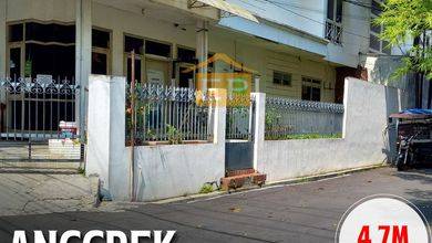 Rumah Modern Luas 231 Jual di Semarang Tengah, Semarang