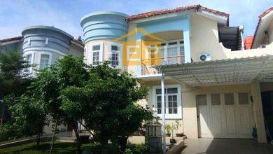 Rumah Eksklusif Unfurnished Lokasi Strategis Kawasan Graha Padma