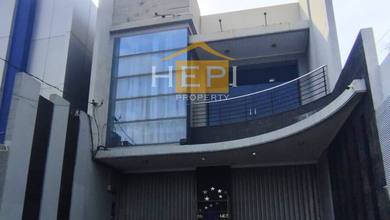 Ruko Komersial Cocok Untuk Kantor Perusahaan Lokasi Strategis