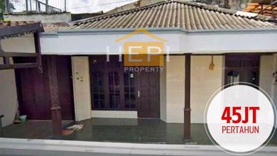 Disewakan Segera Rumah Cantik dengan Lahan Luas 195 m2 di Puspowarno