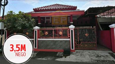 Rumah Modern area Puspowarno, Semarang, LT 200 m2