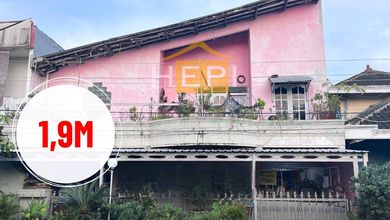 Kesempatan Rumah di Tembalang, Semarang, LB 300m², Harga 1,9 Miliar