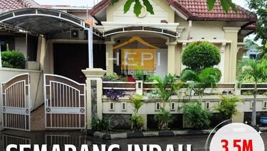 Kesempatan Eksklusif, rumah Mewah di Tawangmas, Semarang, LB 159m²