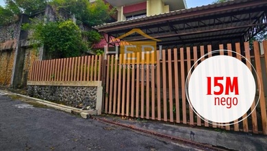 Rumah Area Premium Manyaran, Semarang - Harga Menarik 15 Miliar