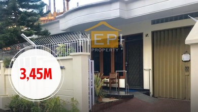 Rumah Area Luxury Semarang Tengah, Semarang - Harga Menarik 3,45 Miliar