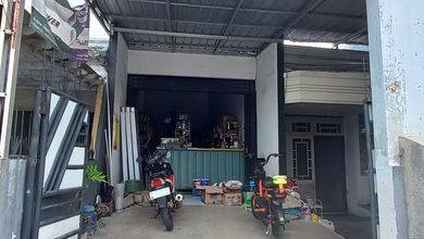 Jual Rumah Megah Luas 240 m2 Area Semarang Utara, Semarang
