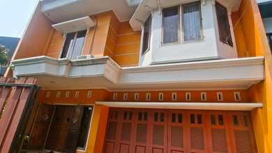 Jual Rumah Nyaman di Bukit Sari, Semarang - LT 210m²